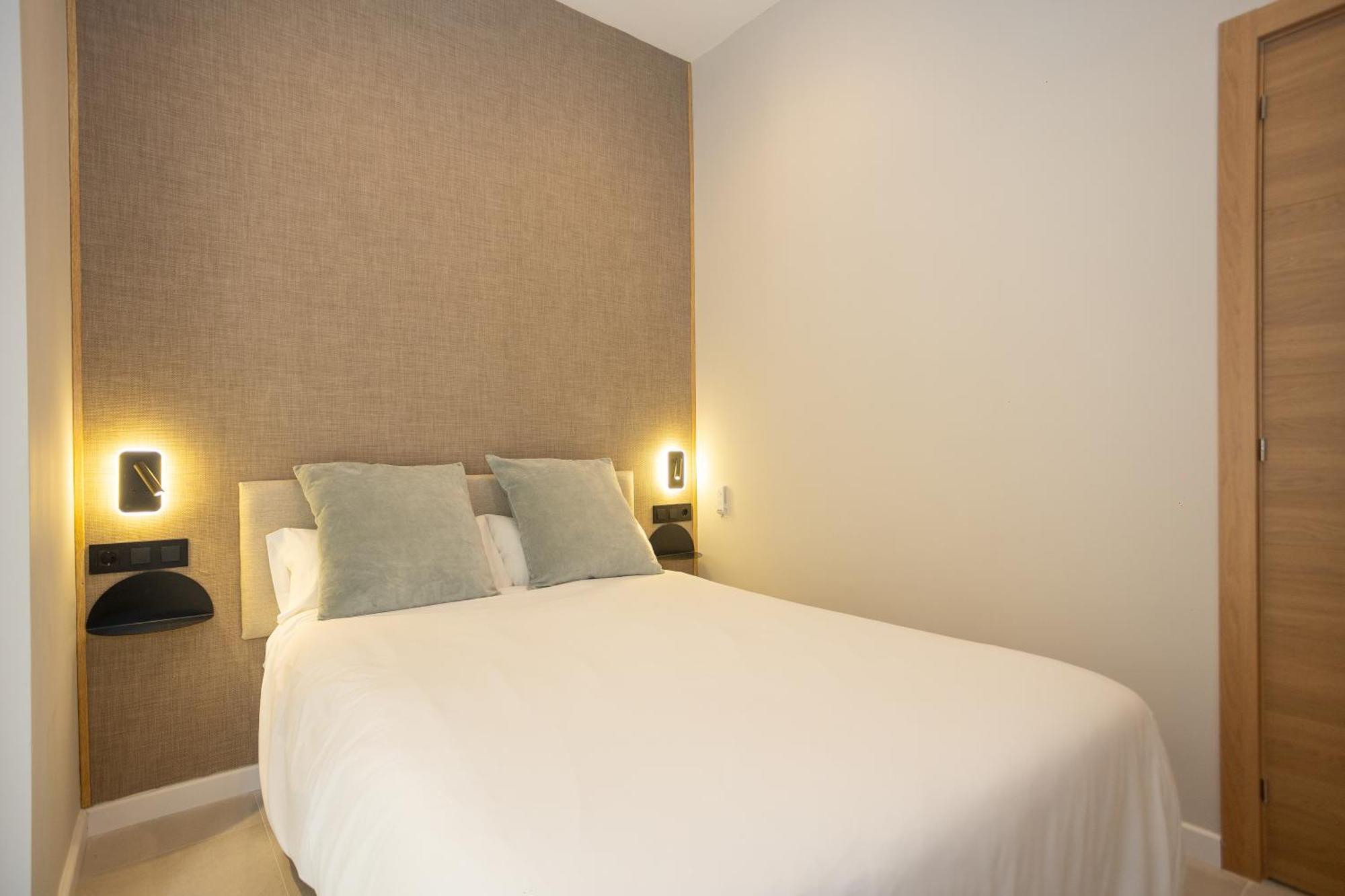 Chinitas Urban Rooms Малага Екстериор снимка