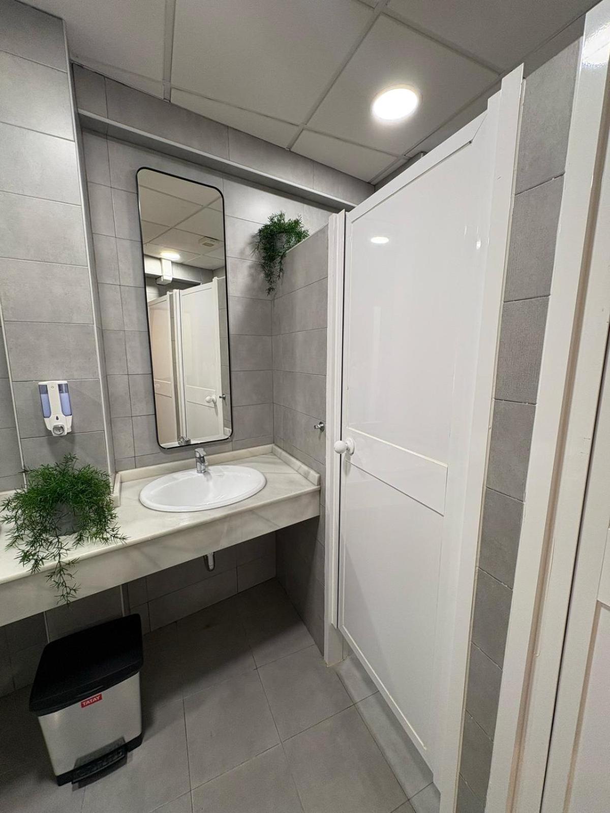 Chinitas Urban Rooms Малага Екстериор снимка