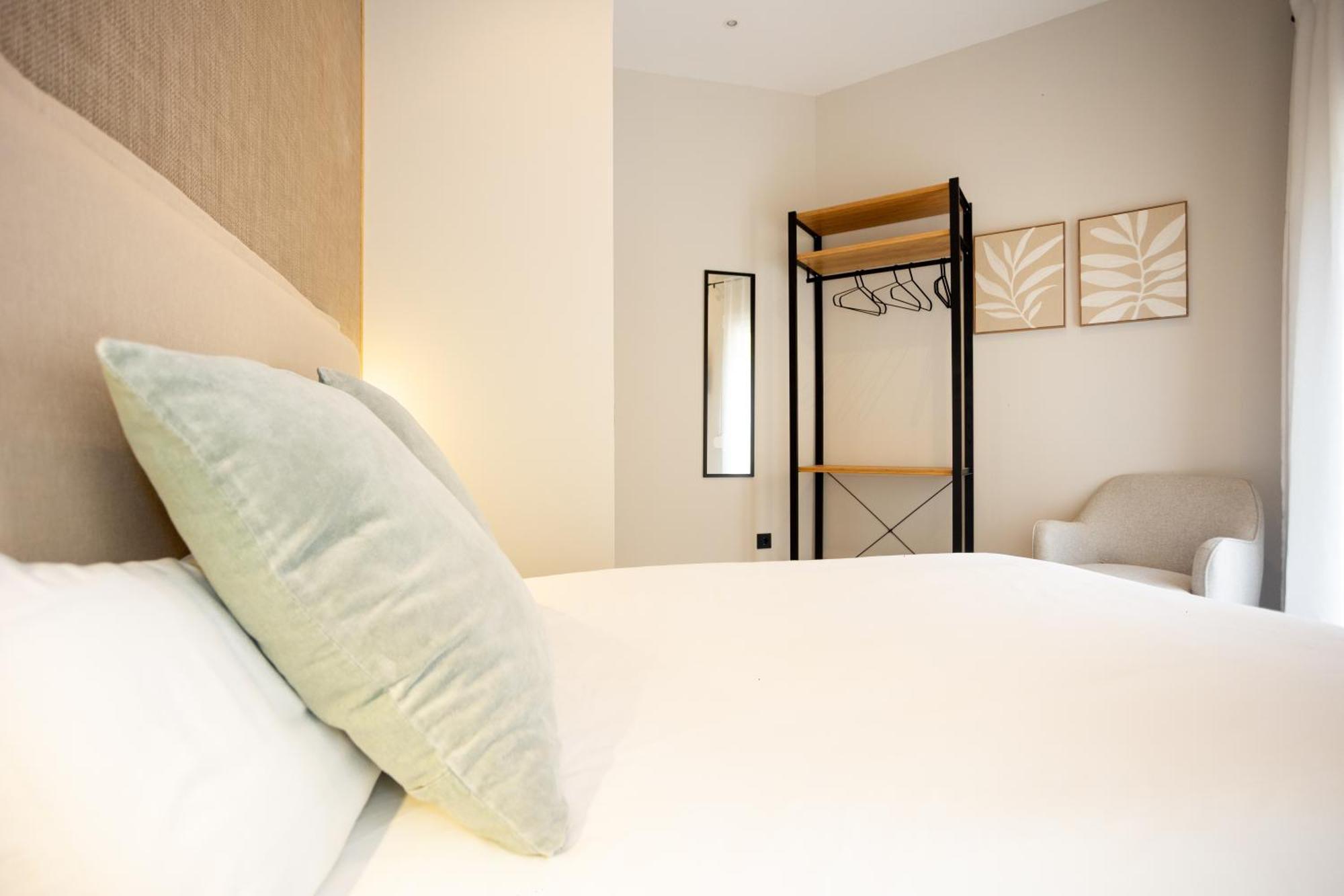 Chinitas Urban Rooms Малага Екстериор снимка